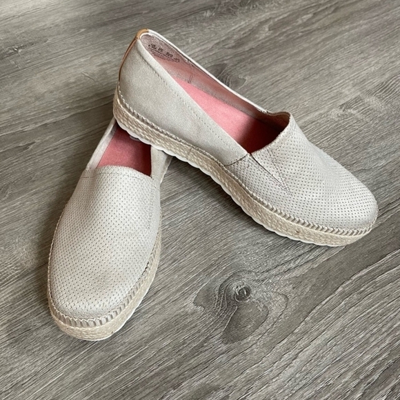 Dr. Scholl's Shoes - Dr. Scholl's Light Gray Espadrille Slip-Ons.